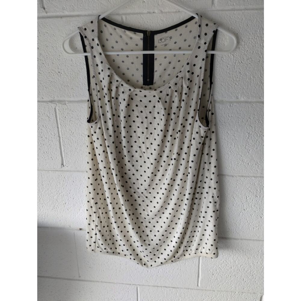 Women size medium sleeveless blouse